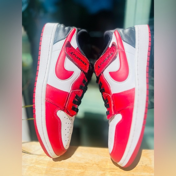 Nike Air Jordan 1 Low Flyease White Gym Red Black DM1206-163 Men’s Sz 10.5 - Picture 1 of 12